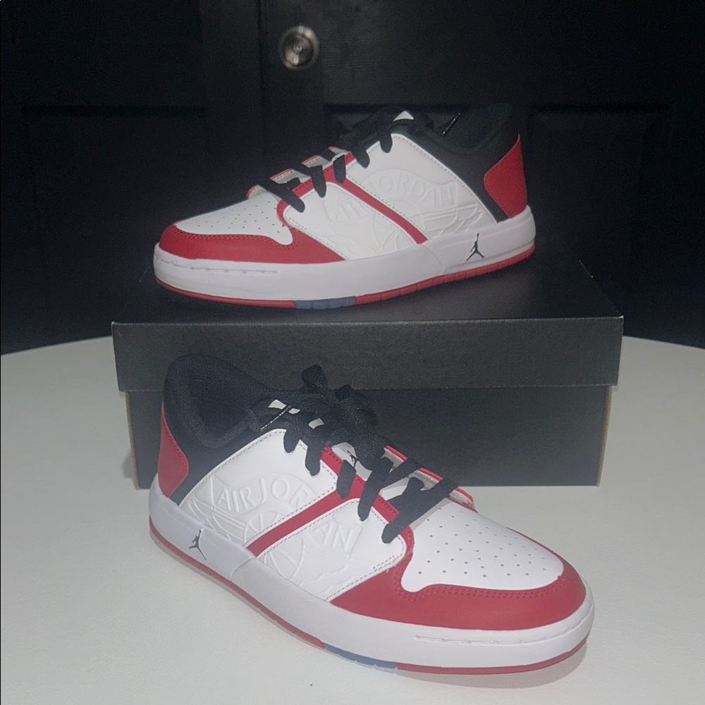 Jordan Nu Retro 1 Low “Varsity Red White Black” Women’s Size 8.5